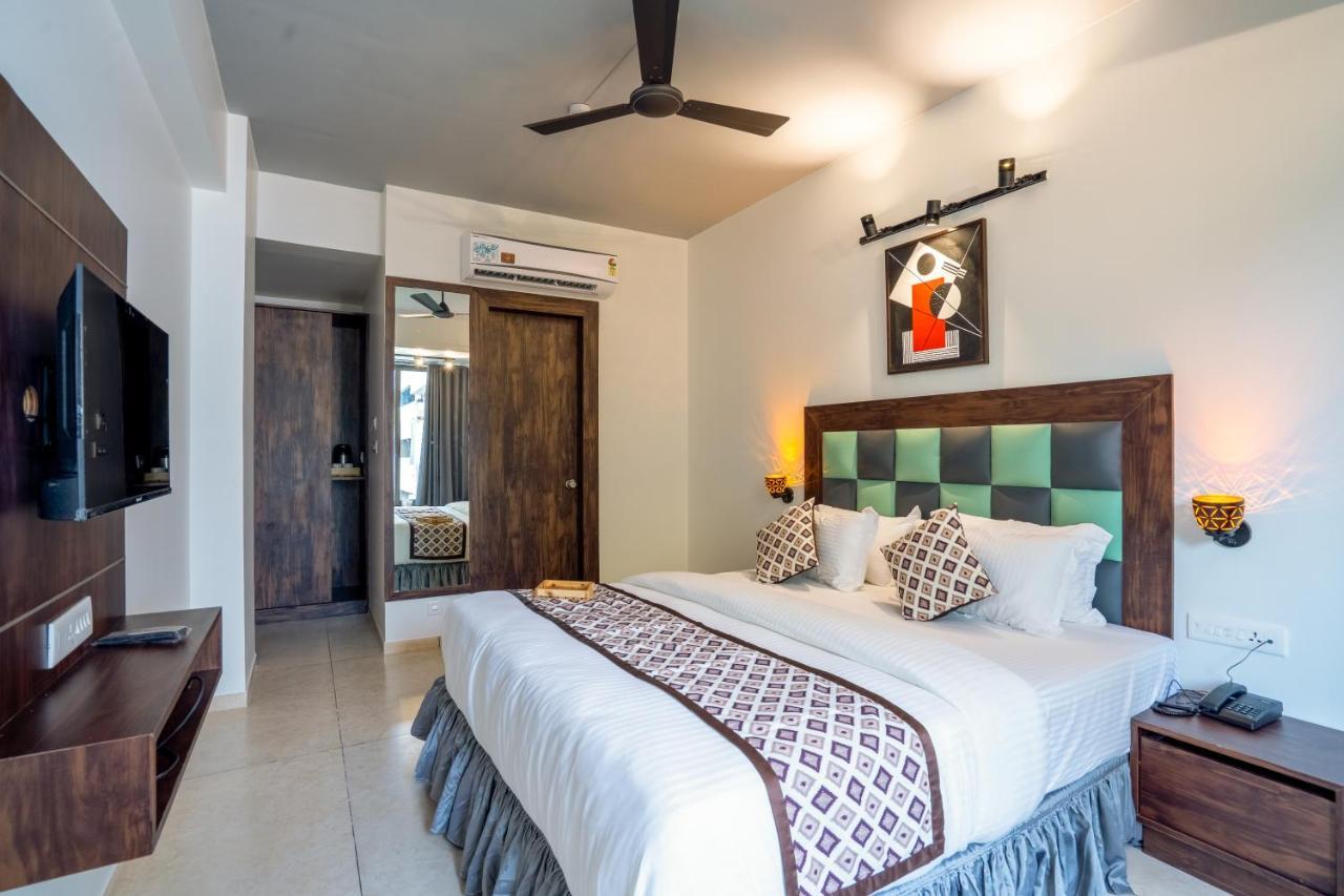 Hotel El Classico Rajkot Ngoại thất bức ảnh