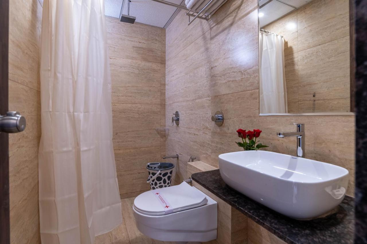 Hotel El Classico Rajkot Ngoại thất bức ảnh