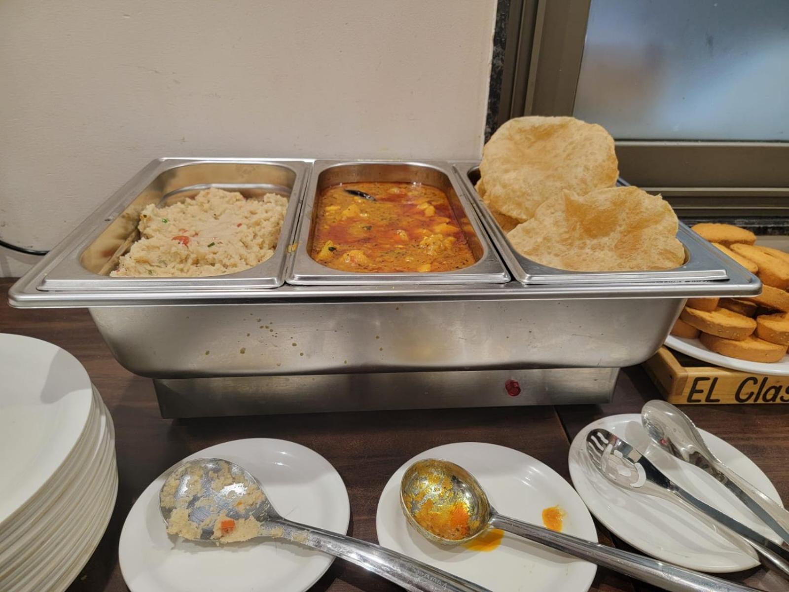 Hotel El Classico Rajkot Ngoại thất bức ảnh