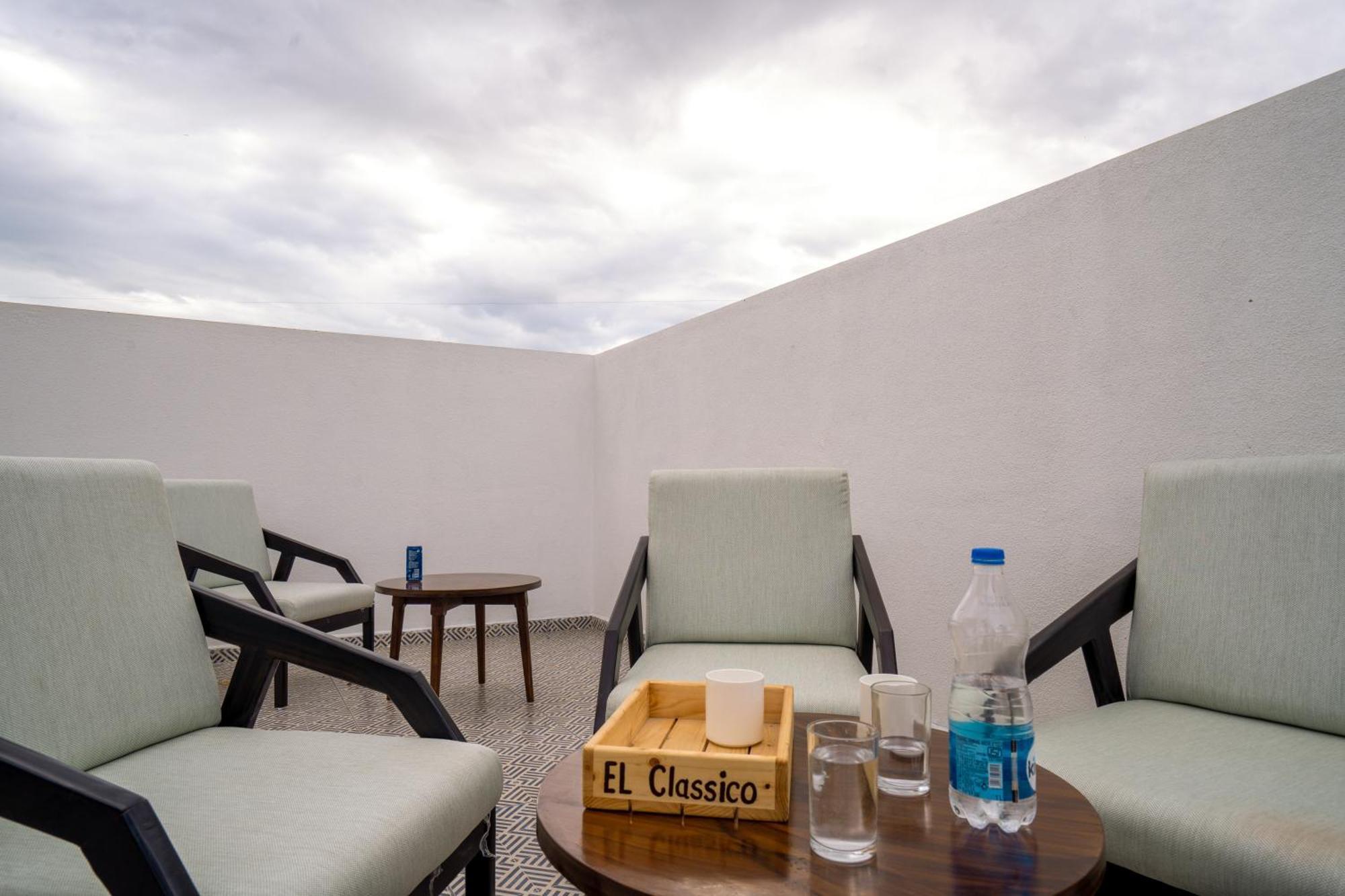 Hotel El Classico Rajkot Ngoại thất bức ảnh