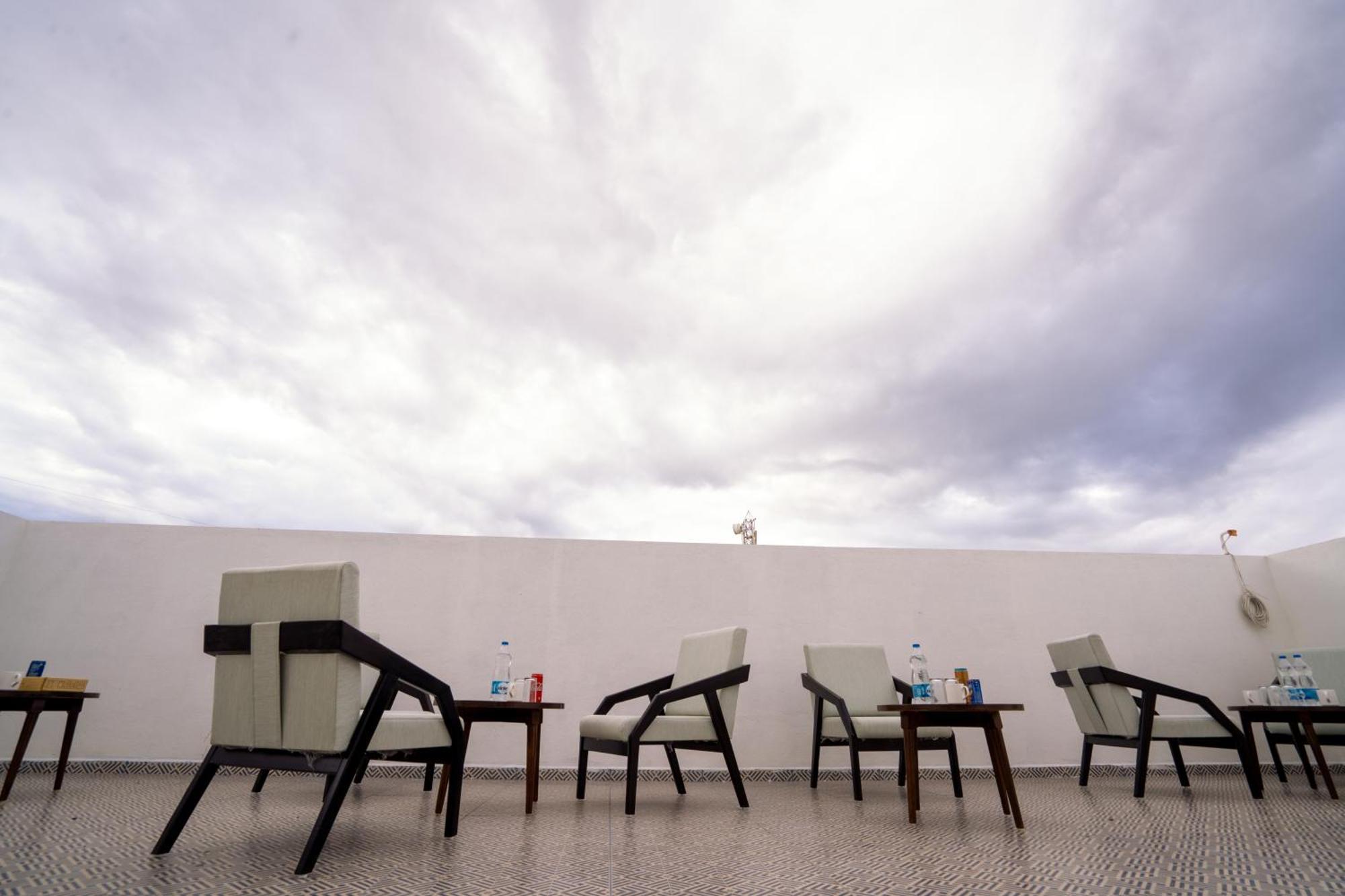 Hotel El Classico Rajkot Ngoại thất bức ảnh