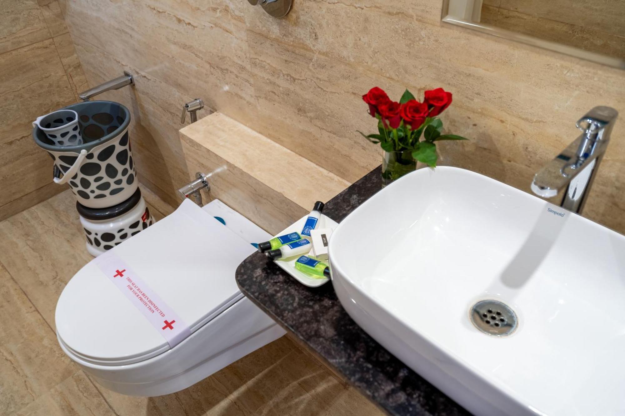 Hotel El Classico Rajkot Ngoại thất bức ảnh